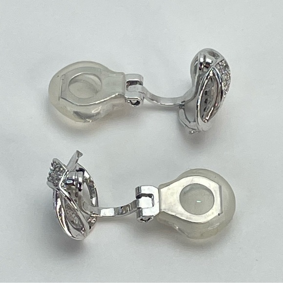 CRYSTAL Knot Clip On Earrings - Picture 5 of 10